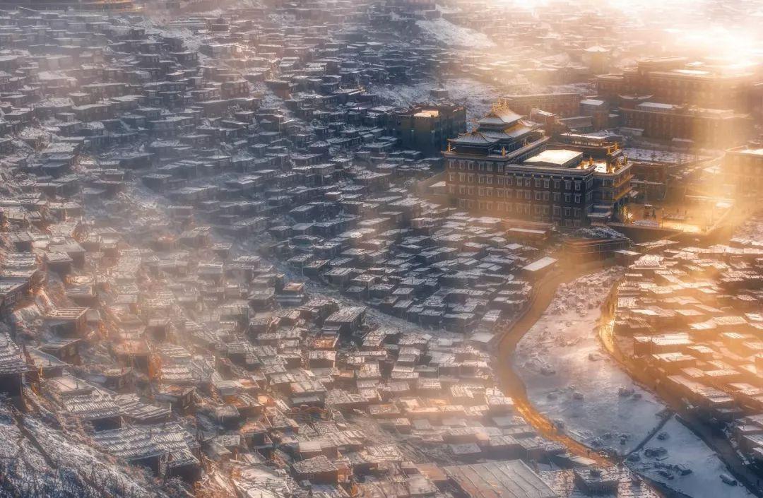 鄂尔多斯：“温暖工程”暖民心